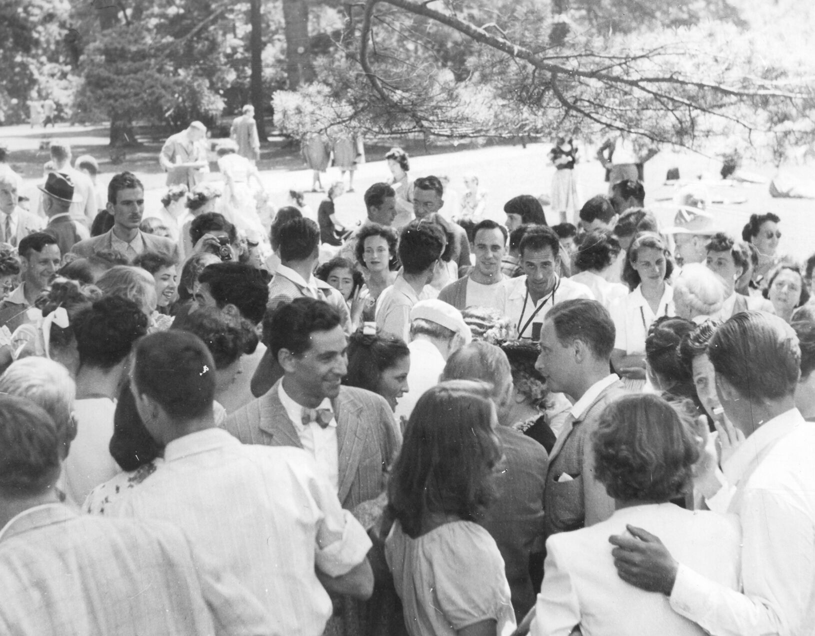 Summer mingle